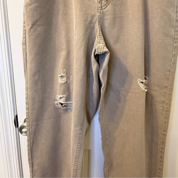 Wild Fable Tan High Rise Straight Leg Distressed Jeans - Picture 3 of 7